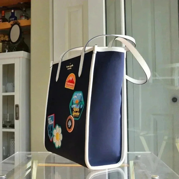 Kate Spade KG744 Day Tripper Tote - Picture 5 of 9